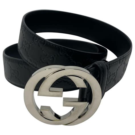 black Gucci signature leather belt